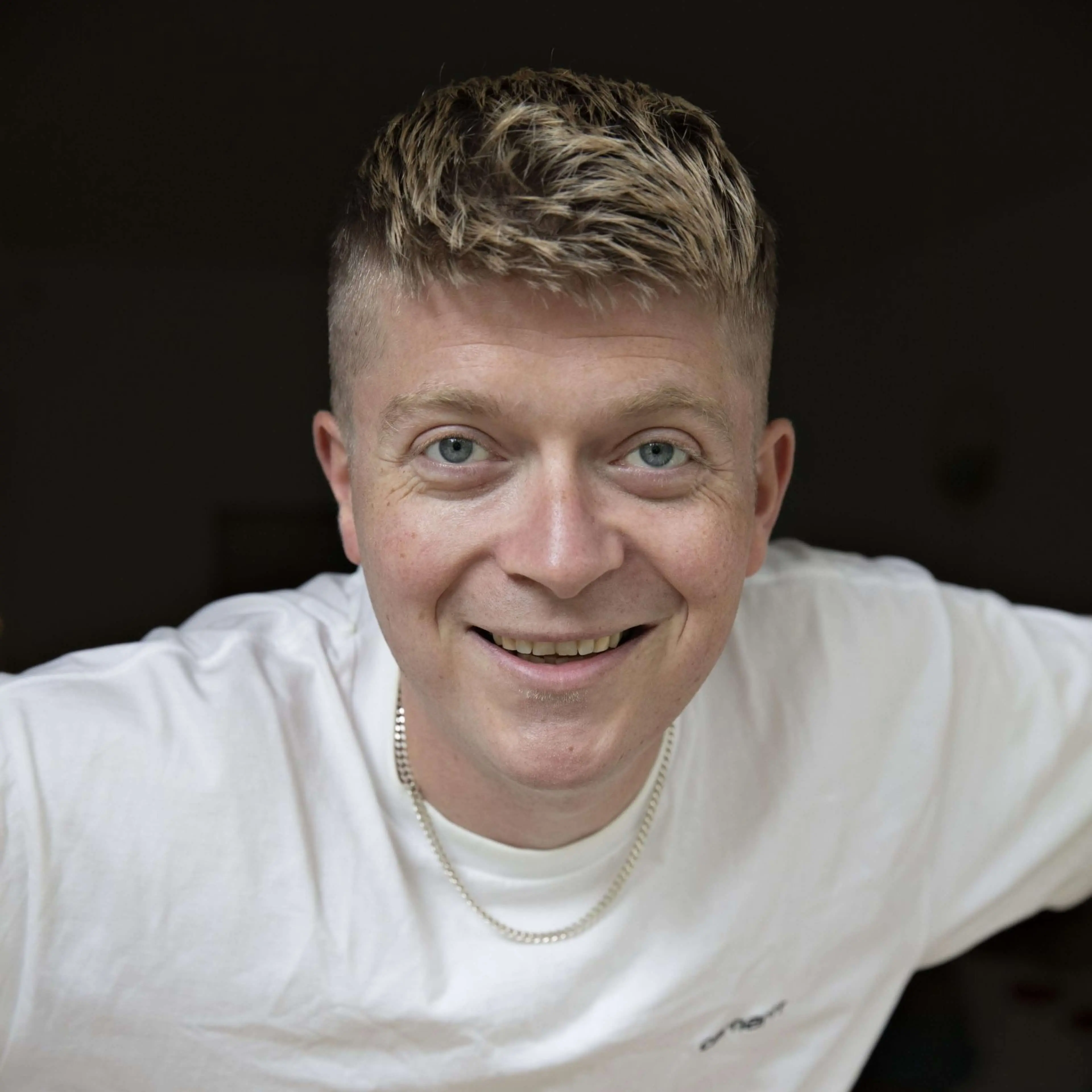 Rasmus Wallbridge – Komiker & Content Creator