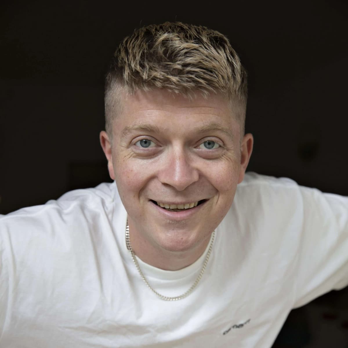 Rasmus Wallbridge – Komiker & Content Creator